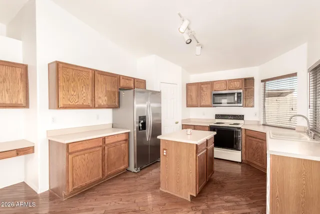 $465,000 | 337 North Abalone Drive, Gilbert, AZ 85233