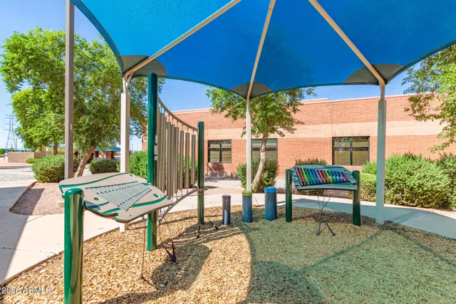 $465,000 | 337 North Abalone Drive, Gilbert, AZ 85233