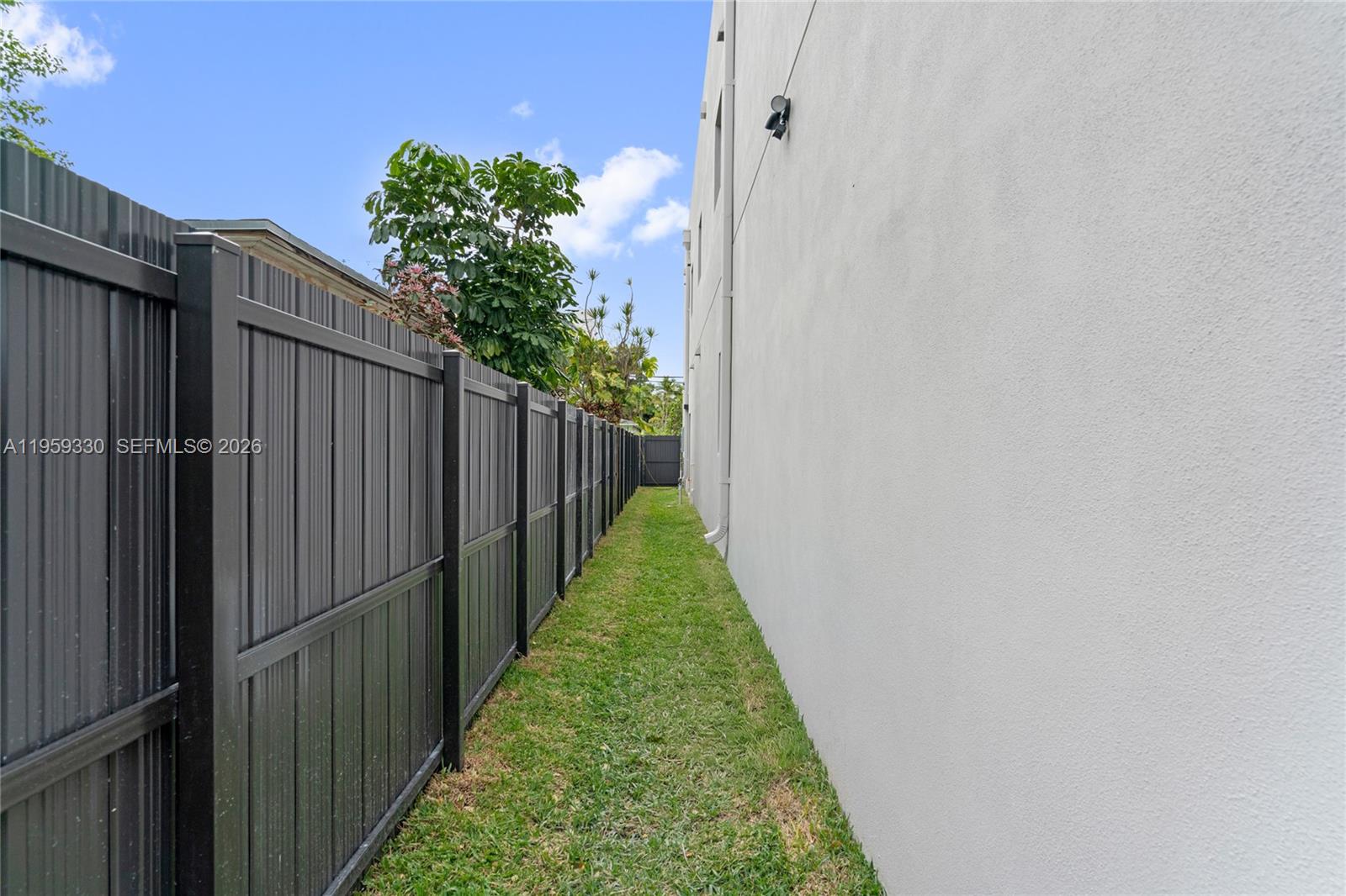 1431 Southwest 20th Street Miami, FL 33145 - Photo 47 of 49