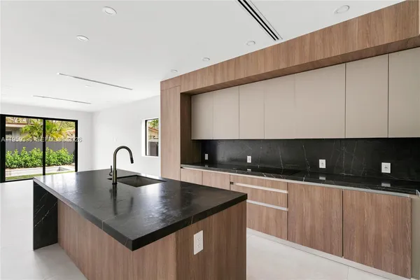 $1,650,000 | 1431 Southwest 20th Street, Miami, FL 33145