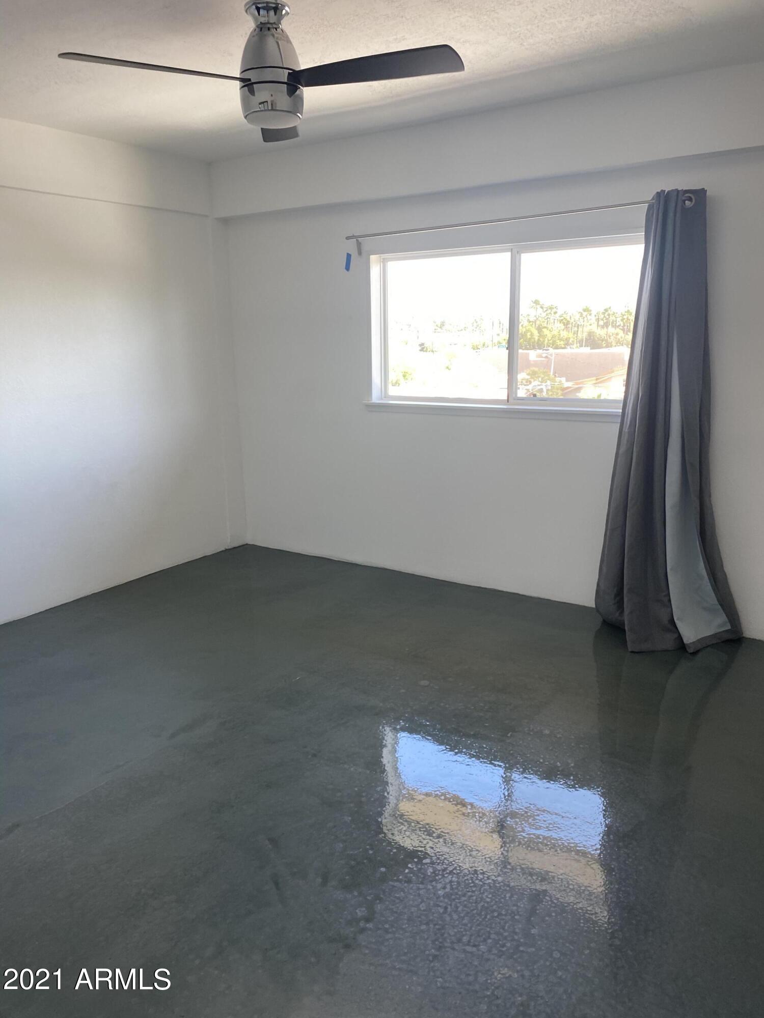 353 East Thomas Road, Unit C501 Phoenix, AZ 85012 - Photo 11 of 32 bed 1
