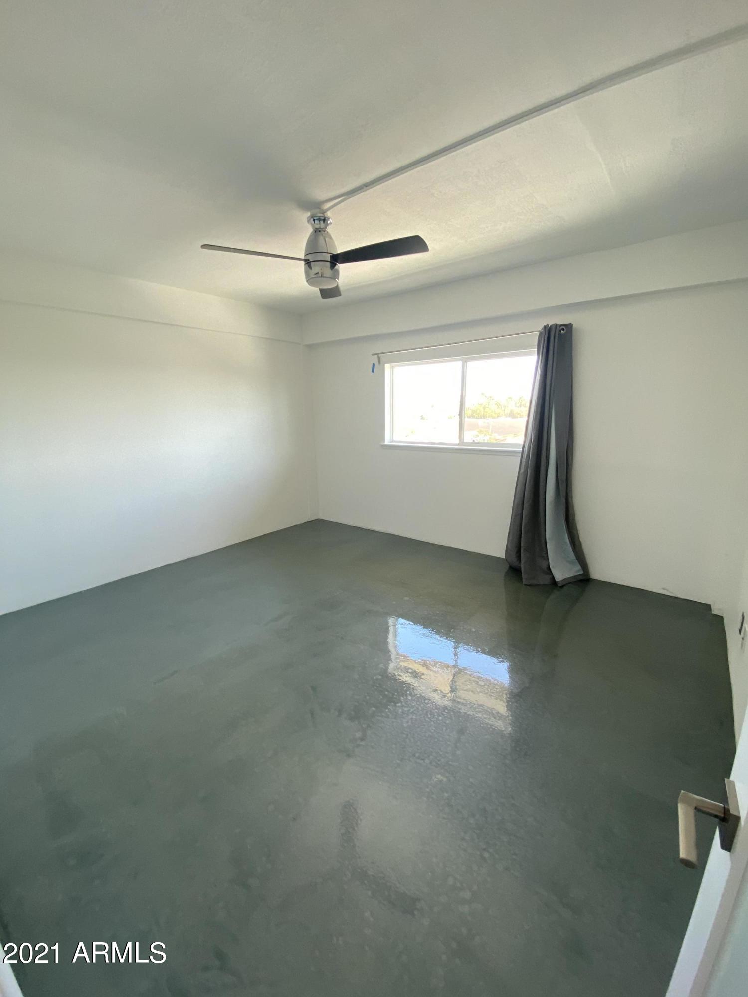 353 East Thomas Road, Unit C501 Phoenix, AZ 85012 - Photo 22 of 32 master bed