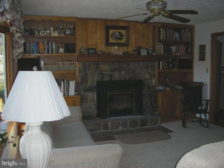 328 Sheeder Road Phoenixville, PA 19460 - Photo 6 of 21 Living Room