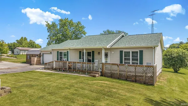 $199,900 | 855 South 8th Street, Upland, IN 46989