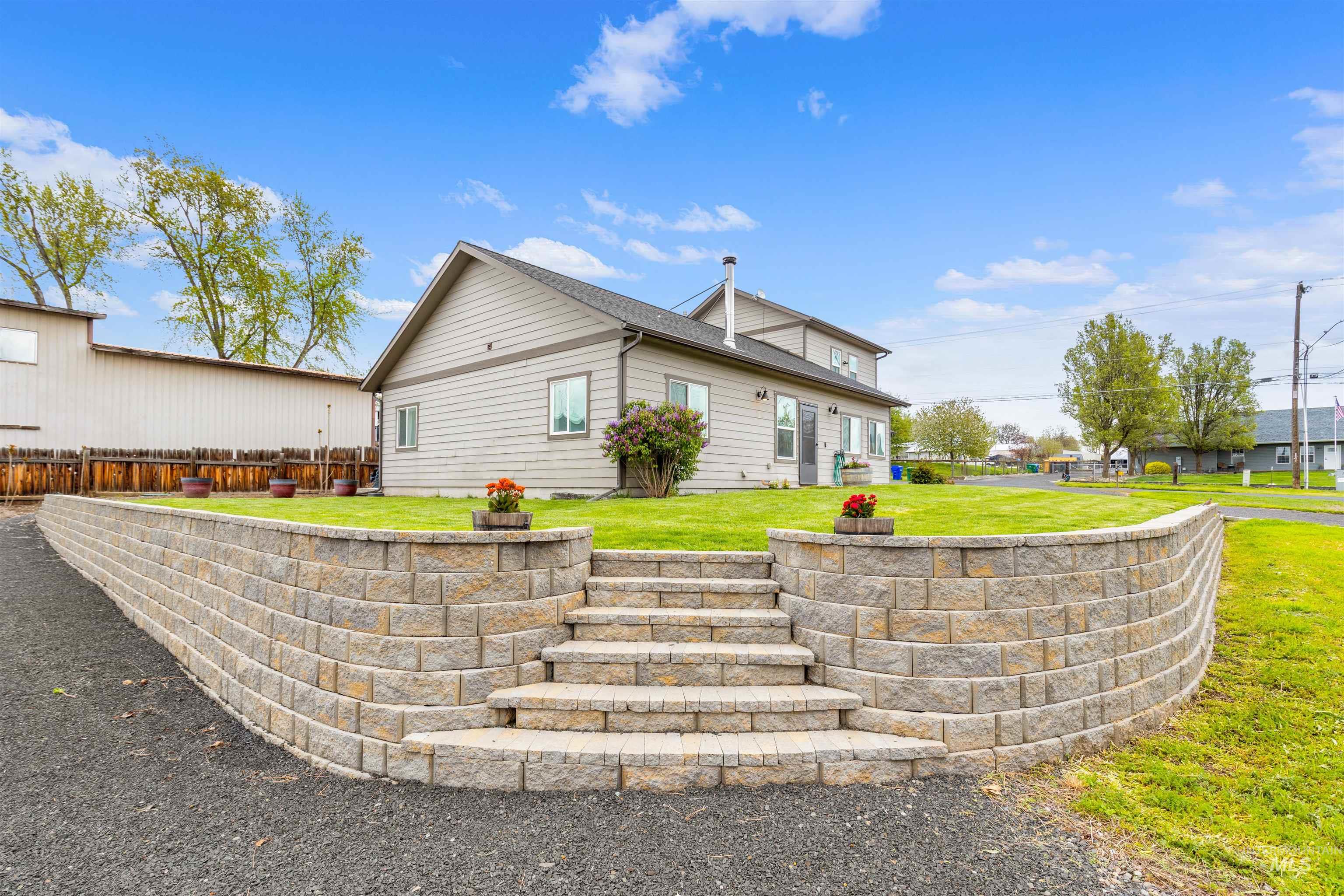 3810 21st Street Lewiston, ID 83501 - Photo 3 of 39 View of home's exterior