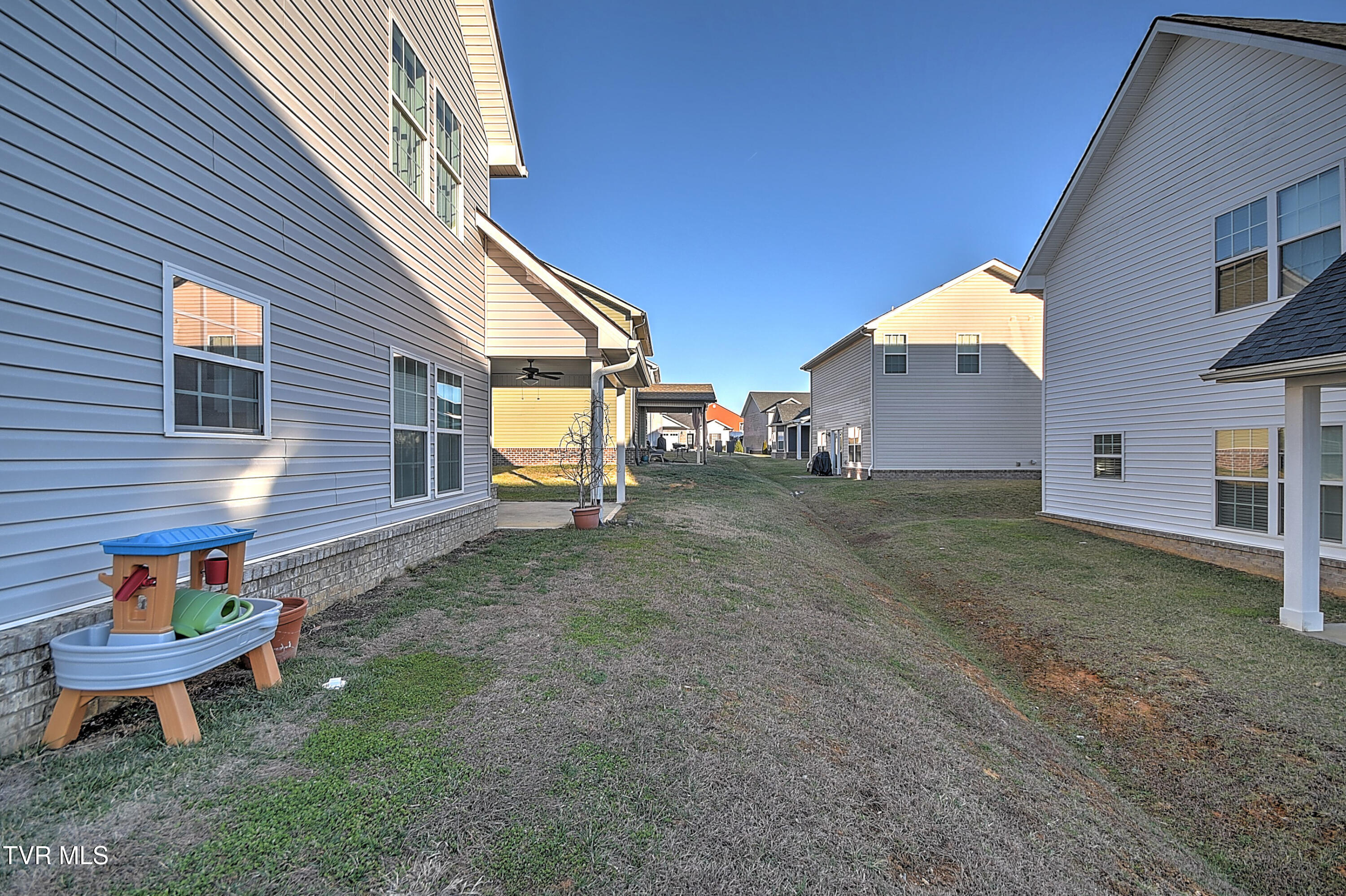 201 Gunners Way Gray, TN 37615 - Photo 33 of 38 201 Gunners Way DA-34