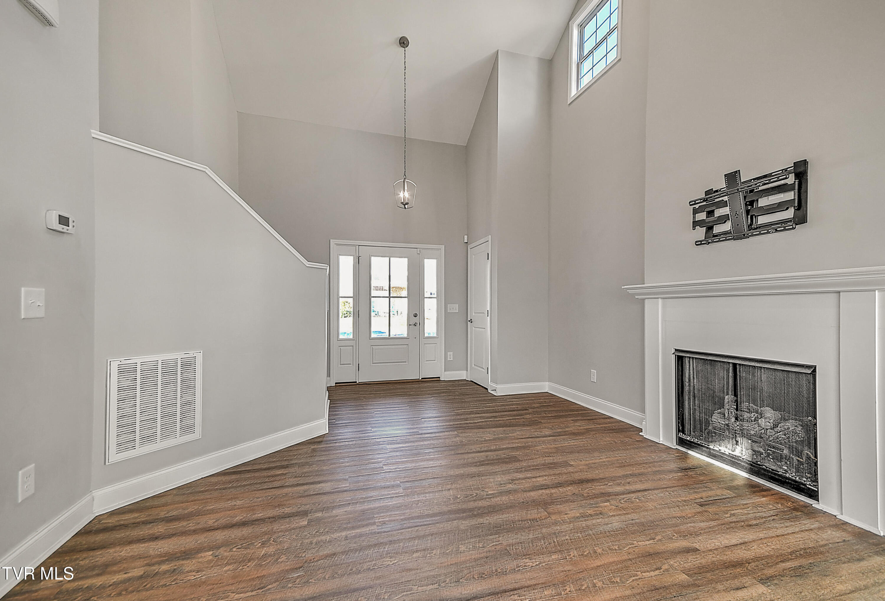 201 Gunners Way Gray, TN 37615 - Photo 5 of 38 201 Gunners Way DA-9