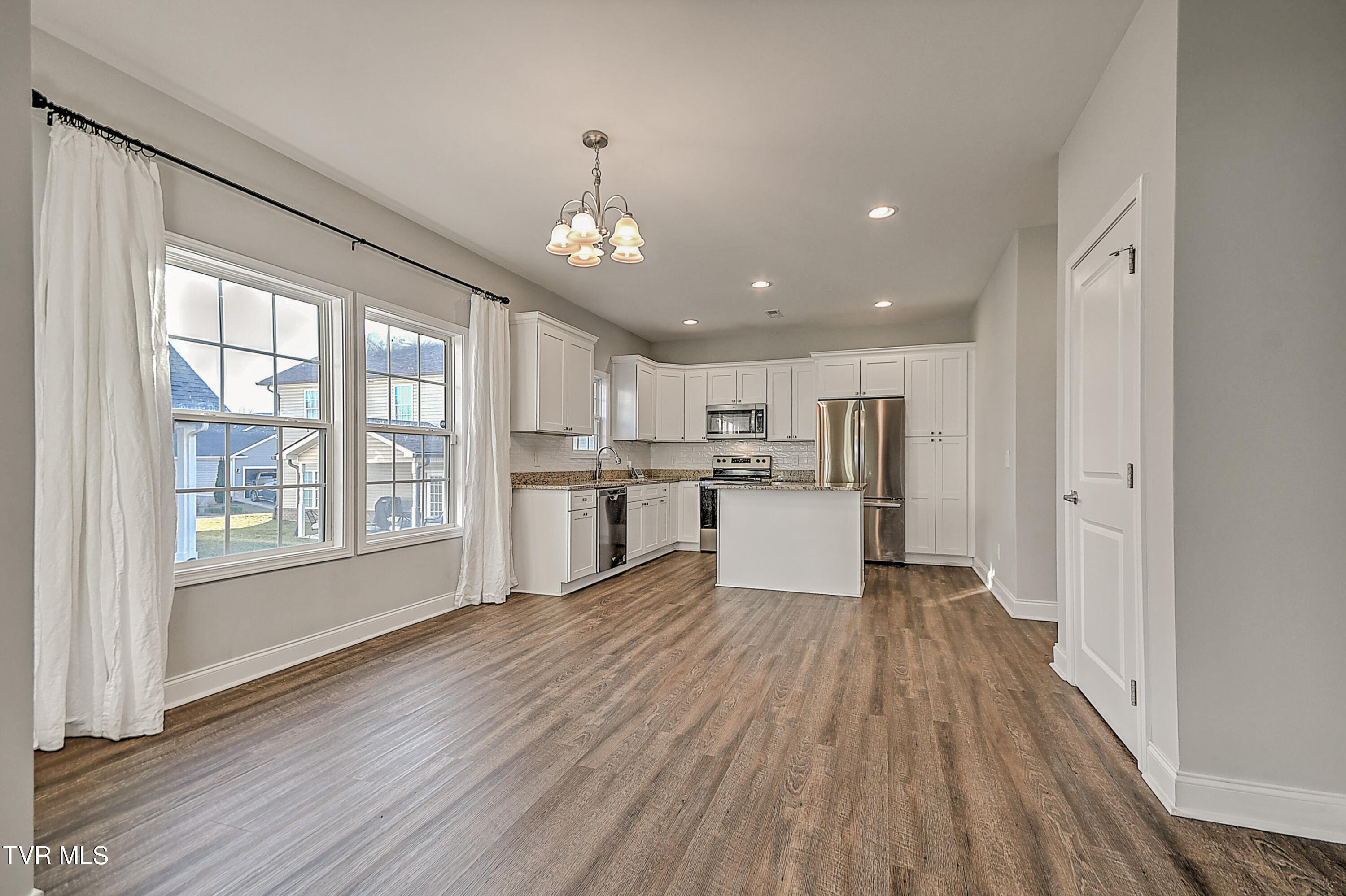 201 Gunners Way Gray, TN 37615 - Photo 8 of 38 201 Gunners Way DA-11