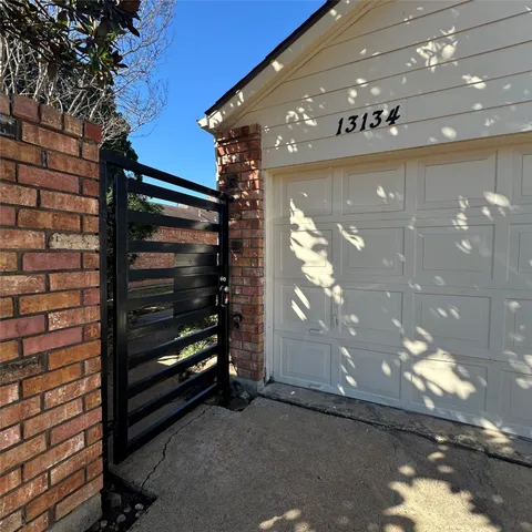 $2,000 | 13134 Worthington Street, Sugar Land, TX 77478