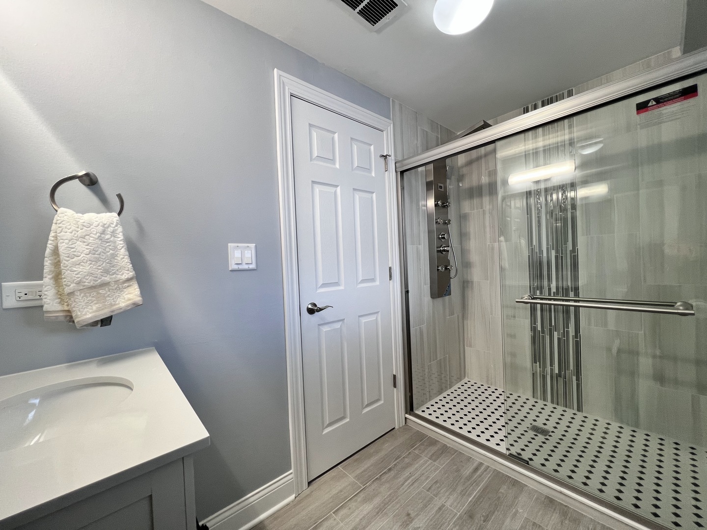 235 North Rohlwing Road Palatine, IL 60074 - Photo 29 of 35 a bathroom with a sink and shower