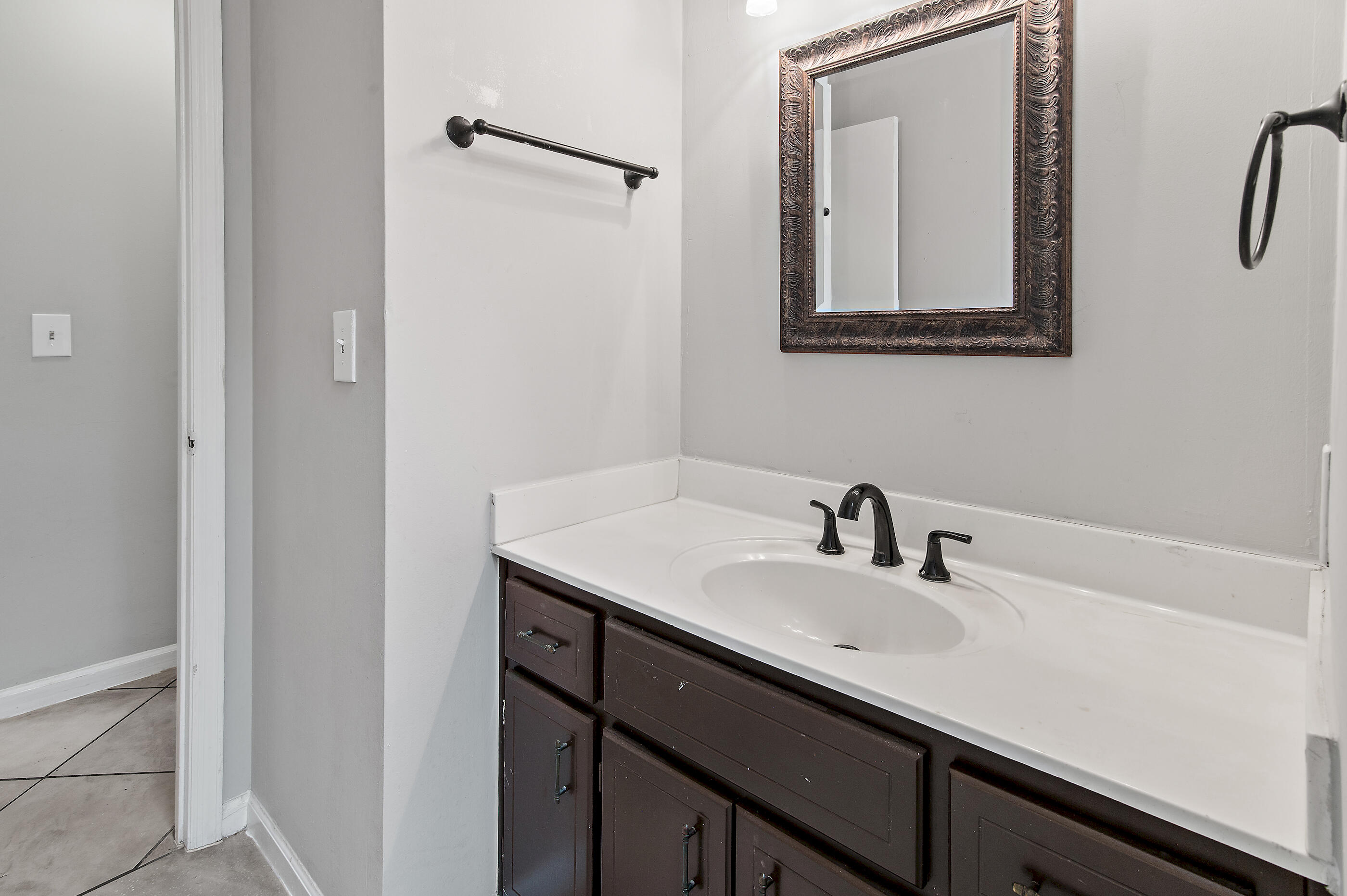 50 Rue D Honfleur Destin, FL 32541 - Photo 20 of 25 Guest bath