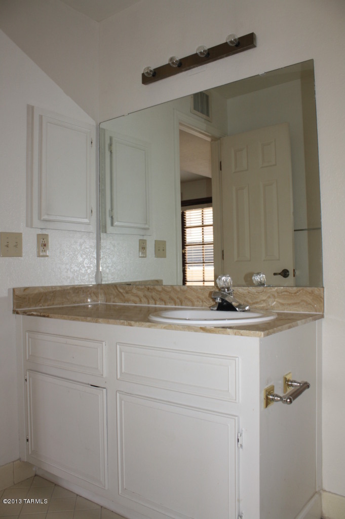 8255 North Oracle Road, Unit 107 Tucson, AZ 85704 - Photo 12 of 17