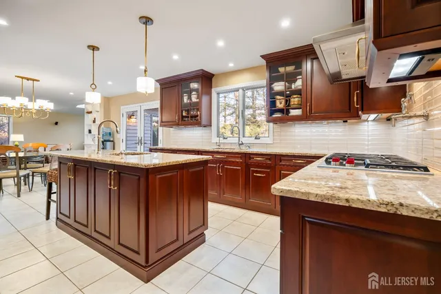 $1,250,000 | 3 Franklin Court, East Brunswick, NJ 08816