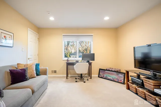 $1,250,000 | 3 Franklin Court, East Brunswick, NJ 08816