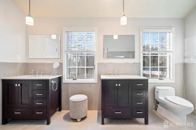 $1,250,000 | 3 Franklin Court, East Brunswick, NJ 08816