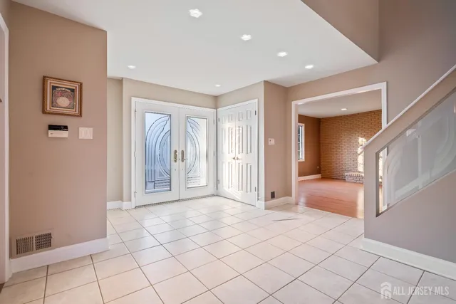 $1,250,000 | 3 Franklin Court, East Brunswick, NJ 08816