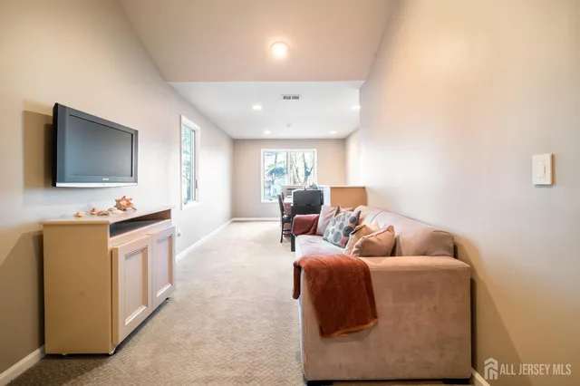 $1,250,000 | 3 Franklin Court, East Brunswick, NJ 08816