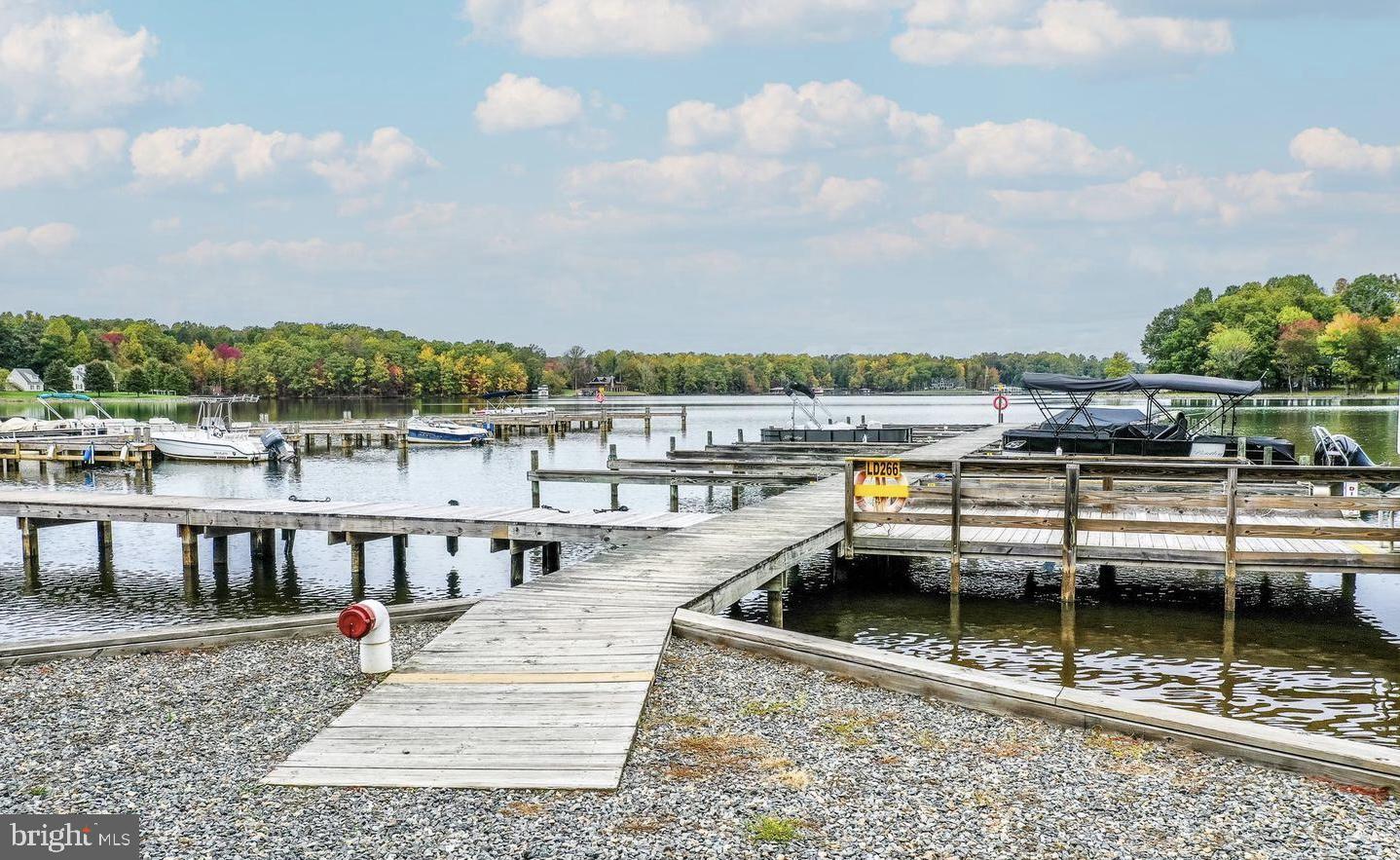 444 Point Drive Bumpass, VA 23024 - Photo 3 of 68