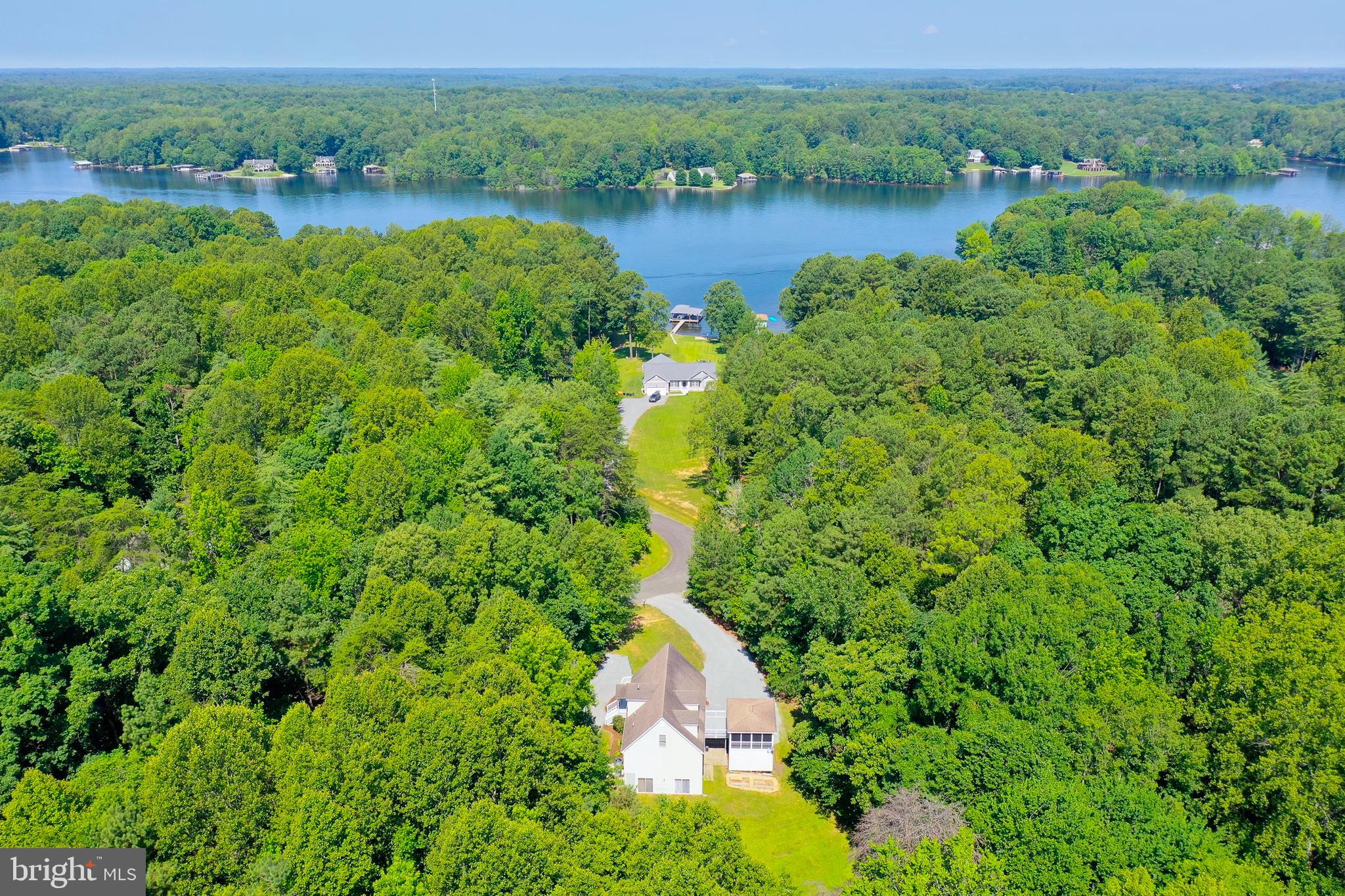 444 Point Drive Bumpass, VA 23024 - Photo 9 of 68