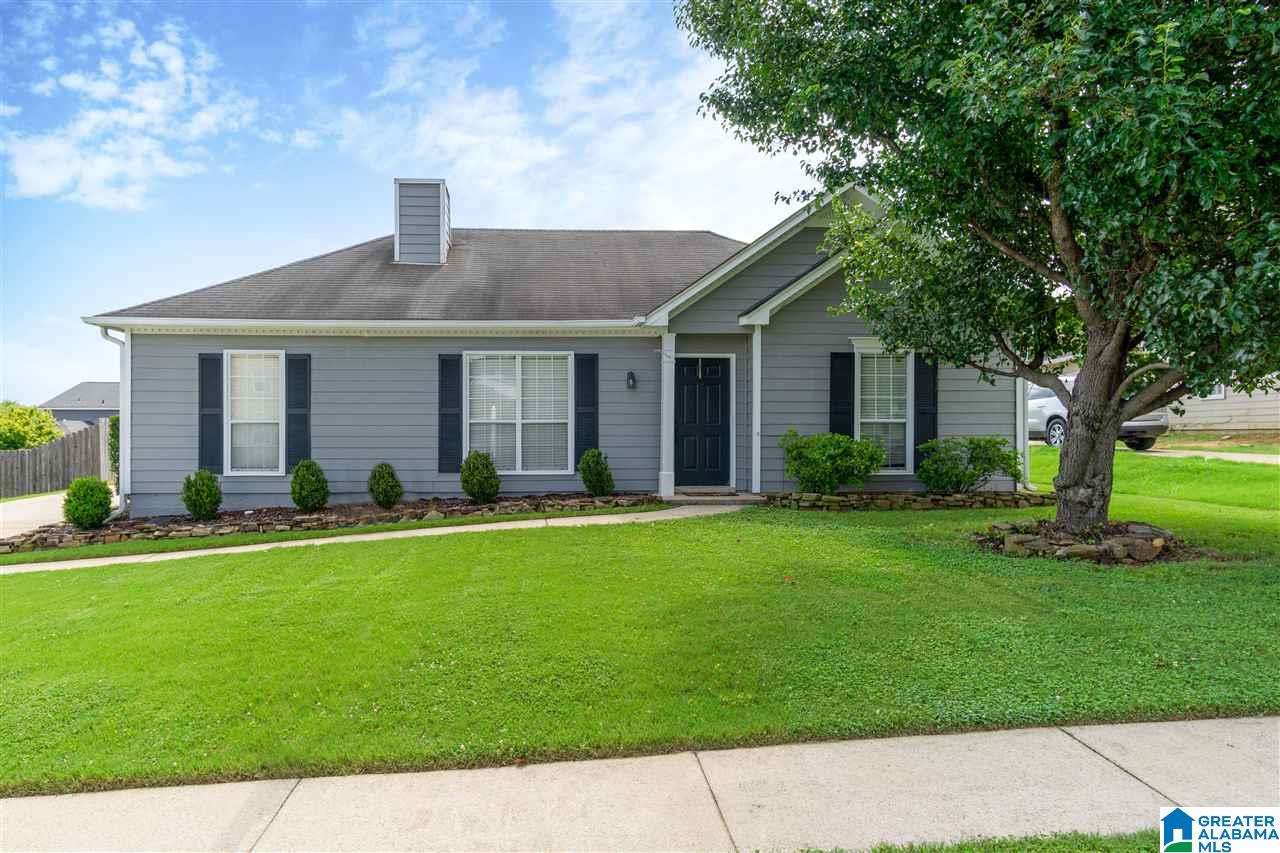 203 Stone Circle Pelham, AL 35124 - Photo 2 of 28