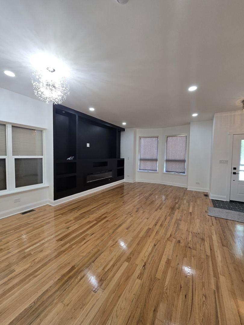 8620 South Normal Avenue Chicago, IL 60620 - Photo 5 of 29 Gallery Image 5
