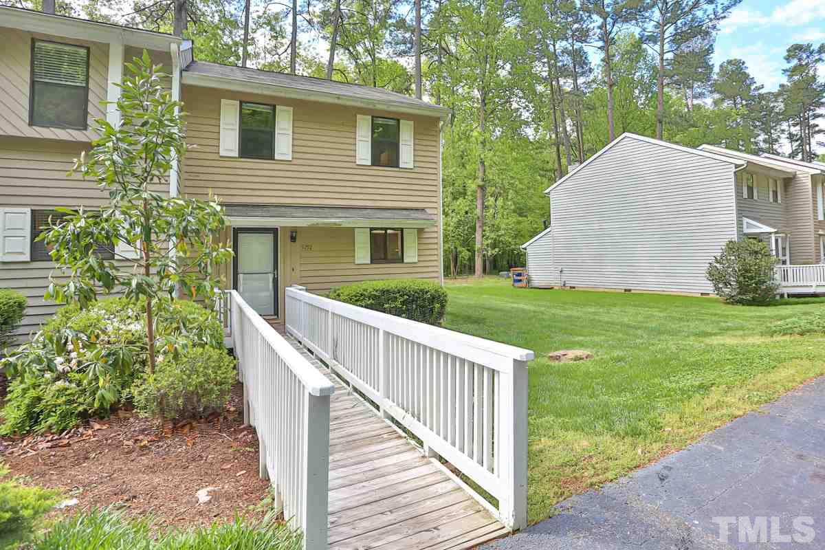 5752 Forest Lawn Court Raleigh, NC 27612 - Photo 1 of 27 Gallery Image 1