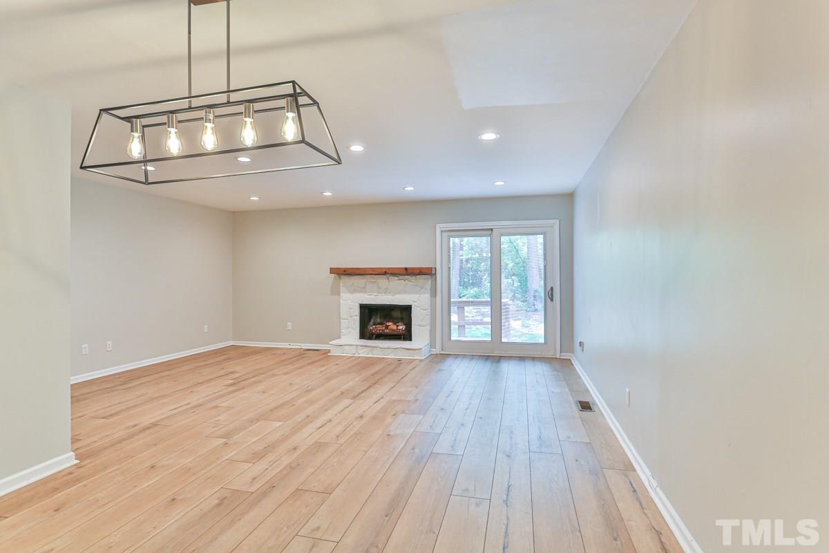 5752 Forest Lawn Court Raleigh, NC 27612 - Photo 2 of 27 Gallery Image 2