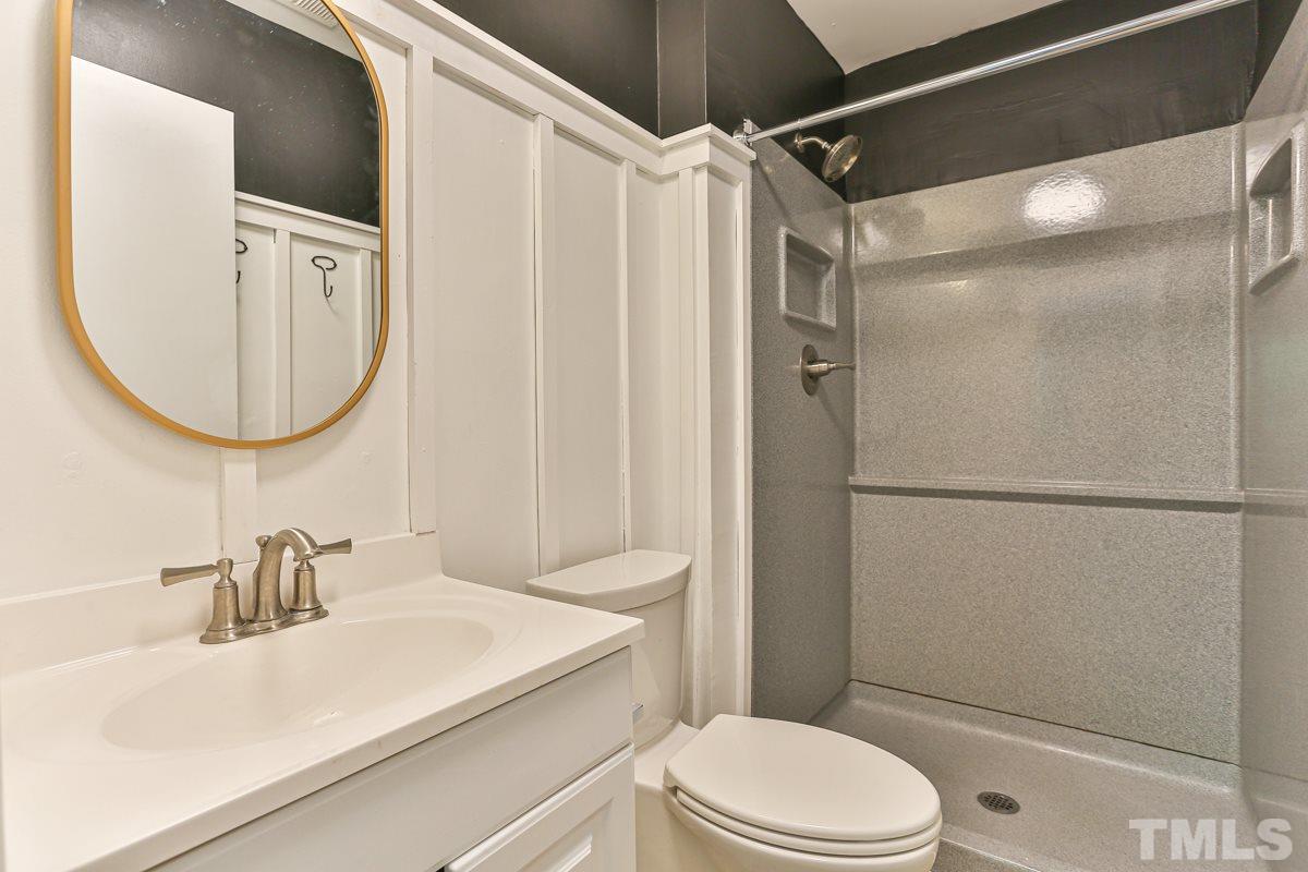 5752 Forest Lawn Court Raleigh, NC 27612 - Photo 17 of 27 Gallery Image 17