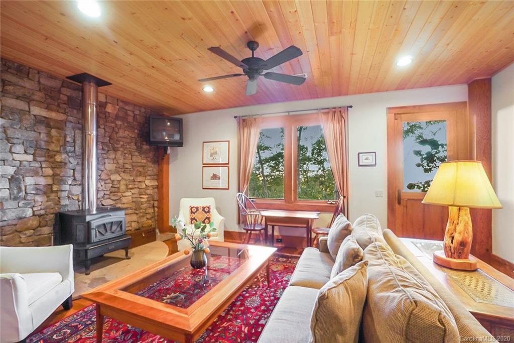 49 Corkscrew Way Sylva, NC 28779 - Photo 23 of 40 Gallery Image 23