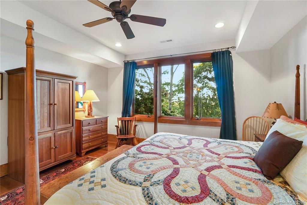 49 Corkscrew Way Sylva, NC 28779 - Photo 25 of 40 Gallery Image 25