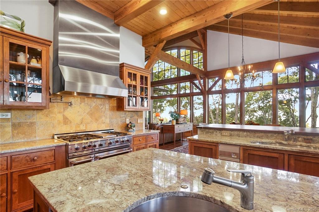 49 Corkscrew Way Sylva, NC 28779 - Photo 9 of 40 Gallery Image 9