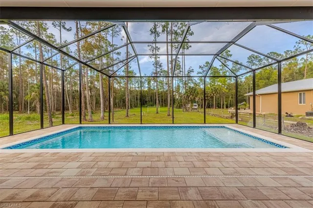 $4,000 | 4029 2nd Avenue Southeast, Naples, FL 34117