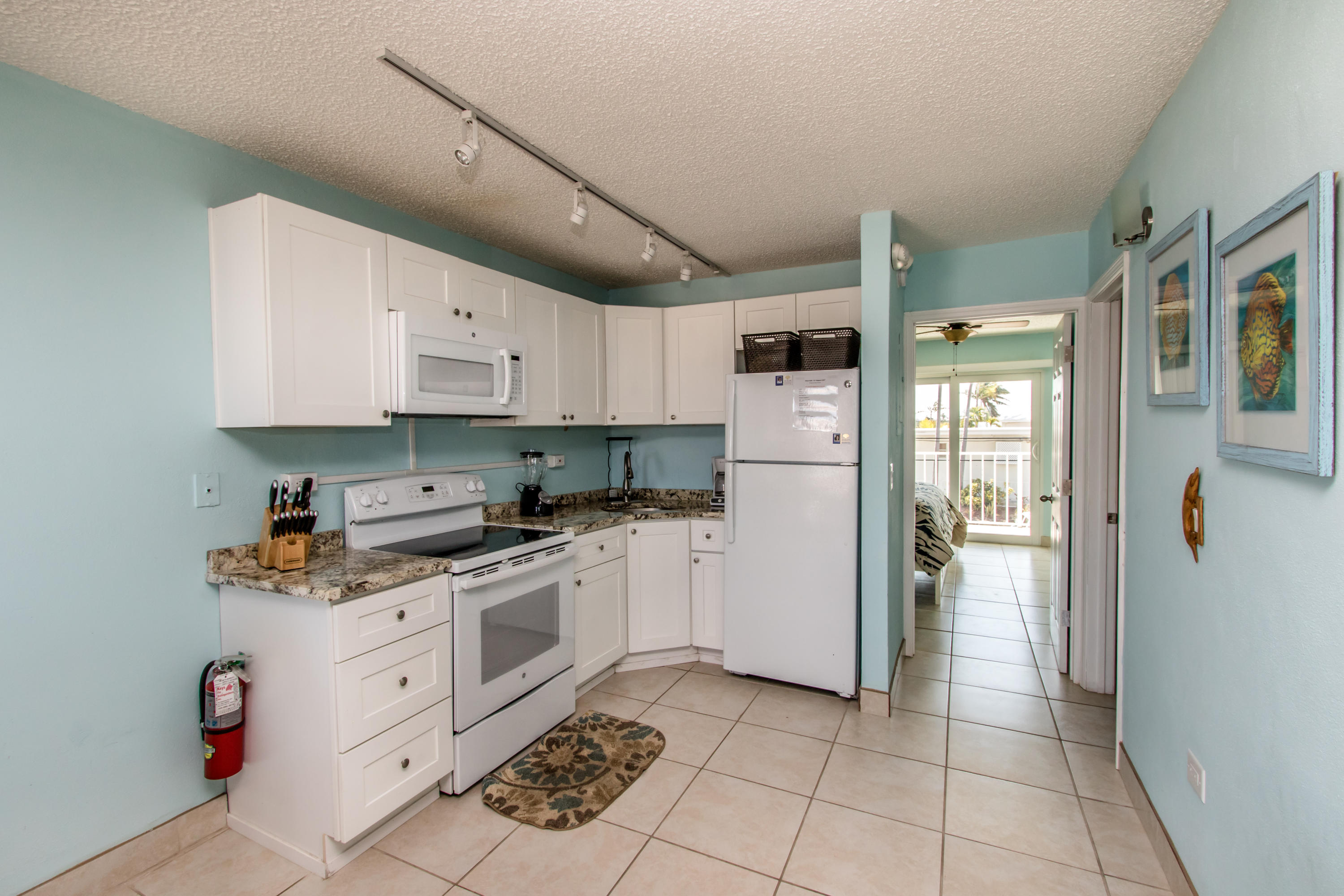 21 Sombrero Boulevard, Unit 203 Marathon, FL 33050 - Photo 17 of 44 Skipjack 203-4039