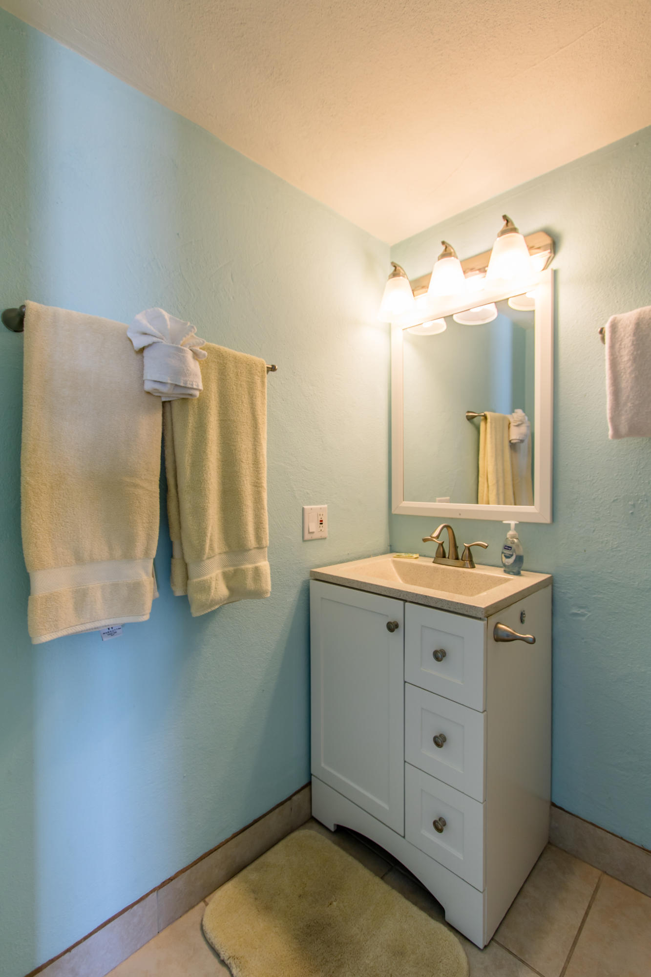 21 Sombrero Boulevard, Unit 203 Marathon, FL 33050 - Photo 22 of 44 Skipjack 203-4062