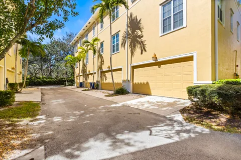 $499,000 | 104 Osceola Lane, Jupiter, FL 33458