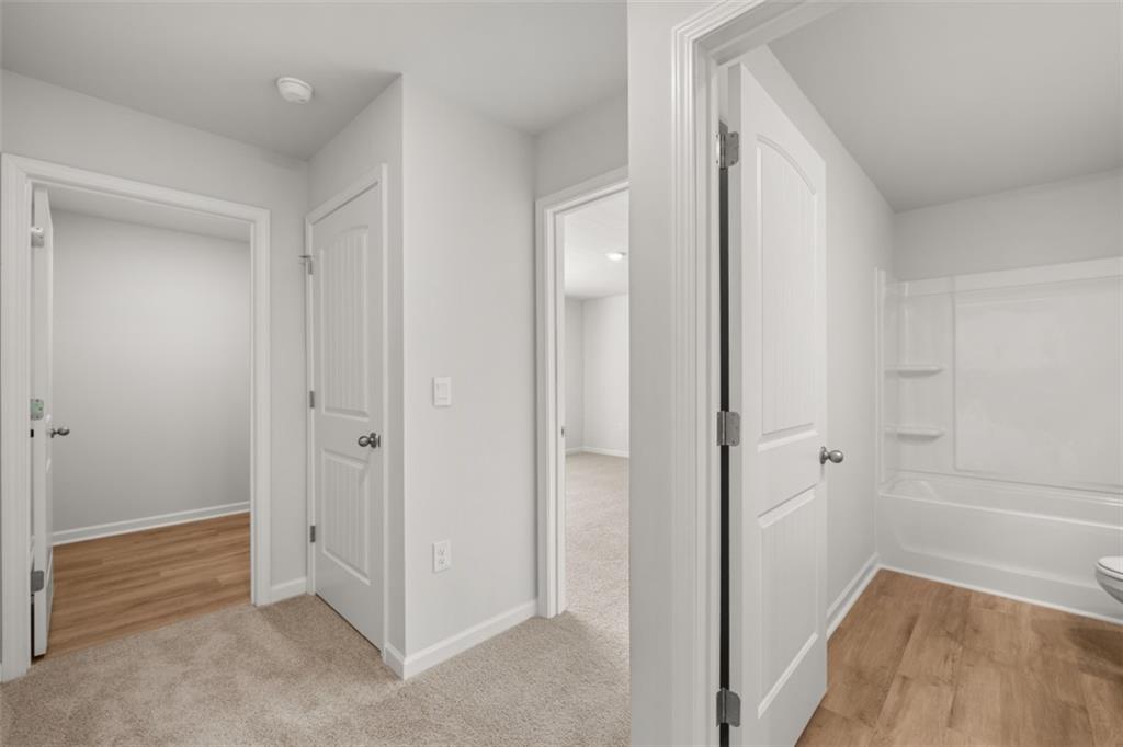 509 Oak View Lane Dallas, GA 30157 - Photo 19 of 35 a view of bathroom with shower