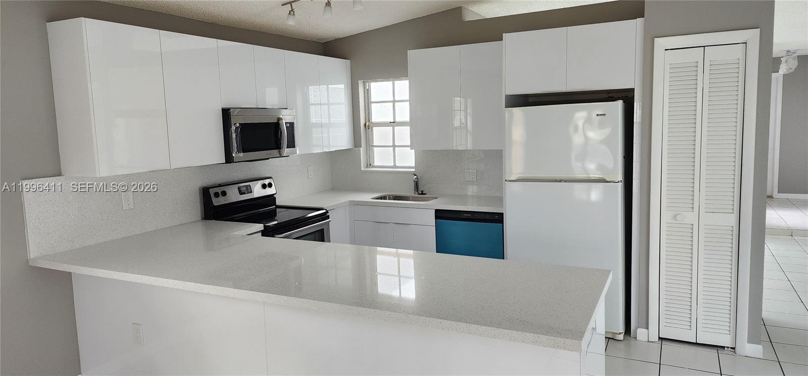 4725 Southwest 143rd Avenue Miami, FL 33175 - Photo 26 of 33