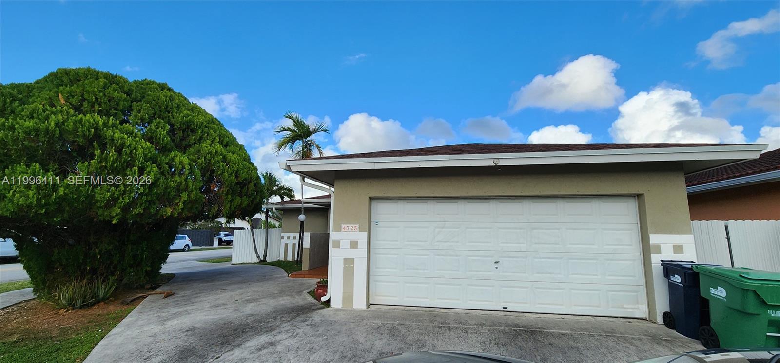 4725 Southwest 143rd Avenue Miami, FL 33175 - Photo 4 of 33