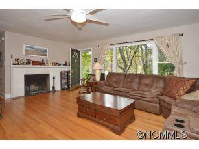 19 Maplewood Road Asheville, NC 28804 - Photo 3 of 12 Gallery Image 3
