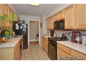 19 Maplewood Road Asheville, NC 28804 - Photo 5 of 12 Gallery Image 5