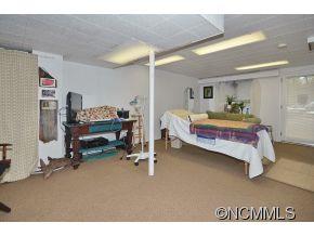 19 Maplewood Road Asheville, NC 28804 - Photo 10 of 12 Gallery Image 10