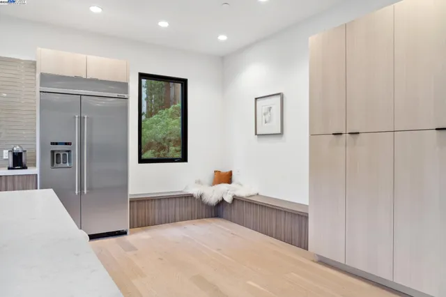 $2,600,000 | 3 West Circle, Oakland, CA 94611