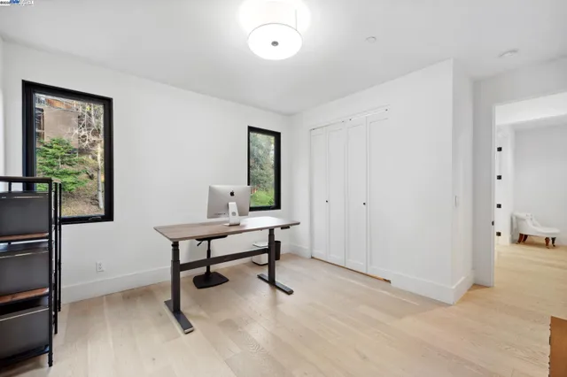 $2,600,000 | 3 West Circle, Oakland, CA 94611