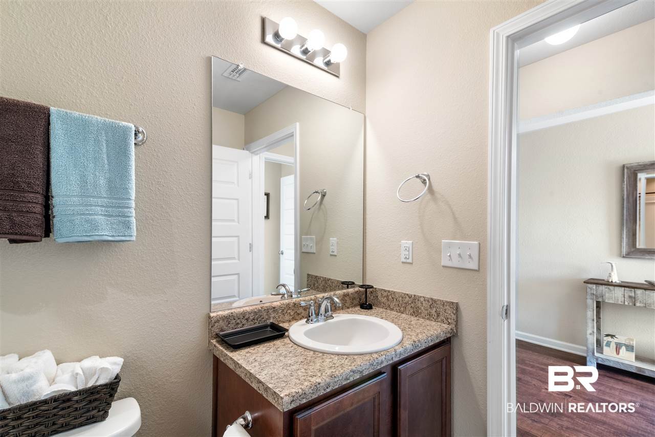 1691 Abbey Loop Foley, AL 36535 - Photo 33 of 36 Guest bath