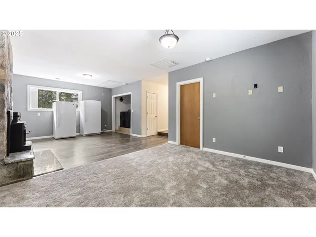 $605,000 | 96620 Highway 42, Coquille, OR 97423