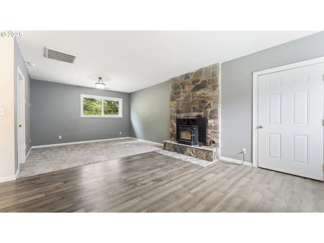 $605,000 | 96620 Highway 42, Coquille, OR 97423