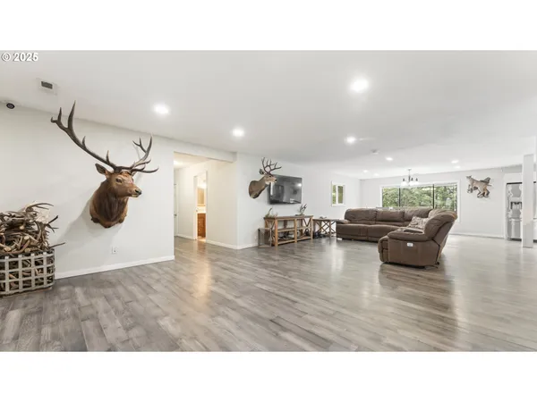 $590,000 | 96620 Highway 42, Coquille, OR 97423
