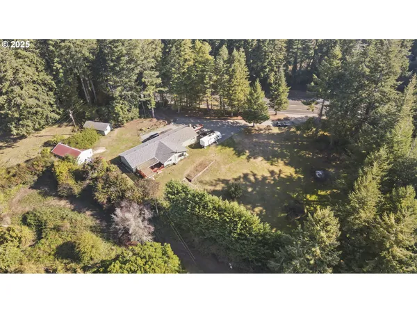 $590,000 | 96620 Highway 42, Coquille, OR 97423