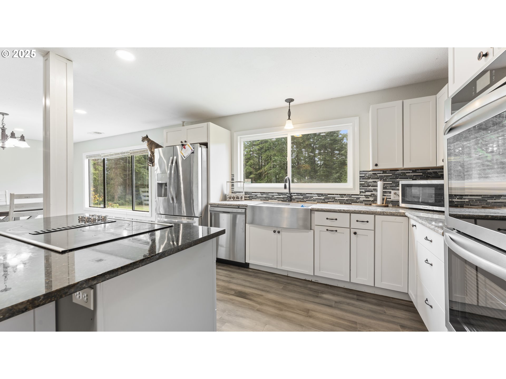 96620 Highway 42 Coquille, OR 97423 - Photo 10 of 37