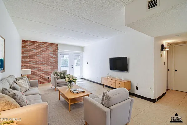 $1,295 | 3416 North 44th Street, Unit 8, Phoenix, AZ 85018